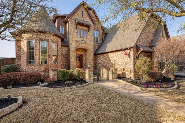 9012 Glendara Drive, North Richland Hills, TX 76182