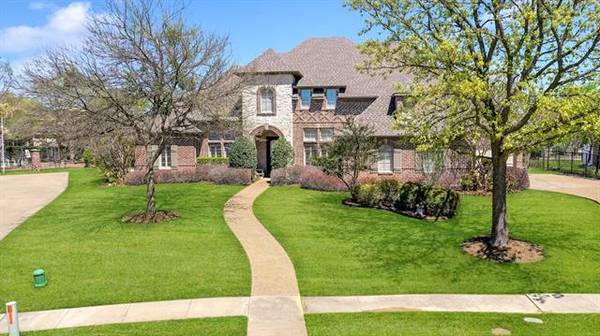 907 Country Club Drive, Heath, TX 75032