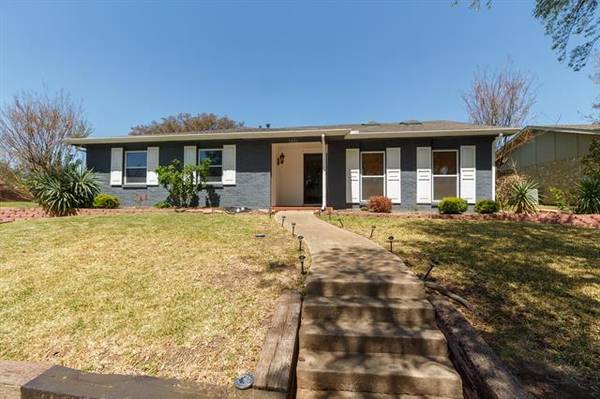 1801 Addington Drive, Carrollton, TX 75007