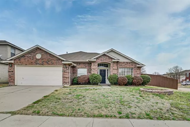 901 Leadville Drive, Arlington, TX 76001