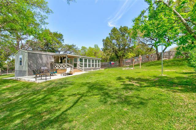 3560 Arrowhead Circle, Granbury, TX 76048