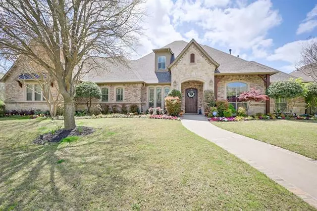 2600 Featherstone Court, Arlington, TX 76001