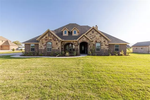 106 Alander Court, Weatherford, TX 76087