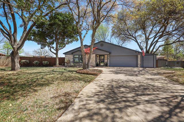 Grapevine, TX 76051,2304 Mockingbird Drive