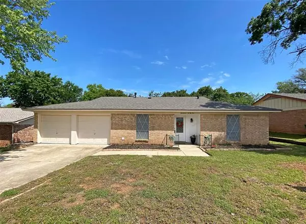 Bedford, TX 76022,1721 Winchester Way