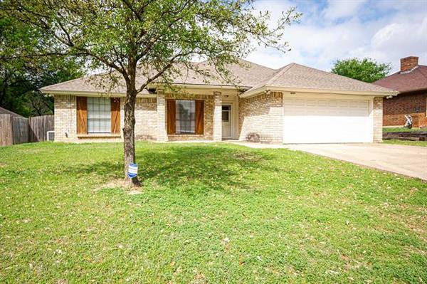 3659 Forest Trail Drive, Grand Prairie, TX 75052