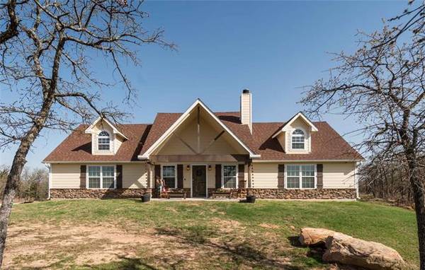 273 Mountain Pass Drive, Bowie, TX 76230