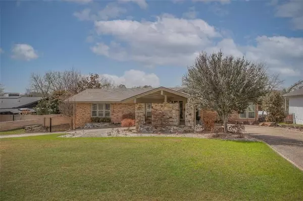 Fort Worth, TX 76116,6729 Brants Lane