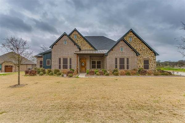 620 Prairie Timber Road, Burleson, TX 76028