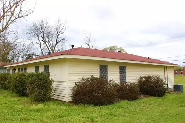 Minden, LA 71055,208 Pecanview Drive