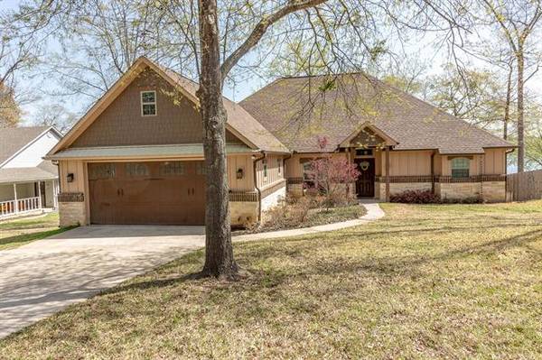 444 Island Drive, Murchison, TX 75778