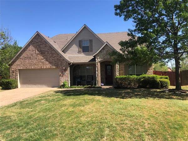 308 Wooded Court, Argyle, TX 76226