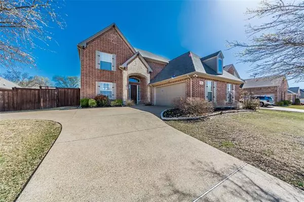 2806 Knightsbridge Lane, Garland, TX 75043