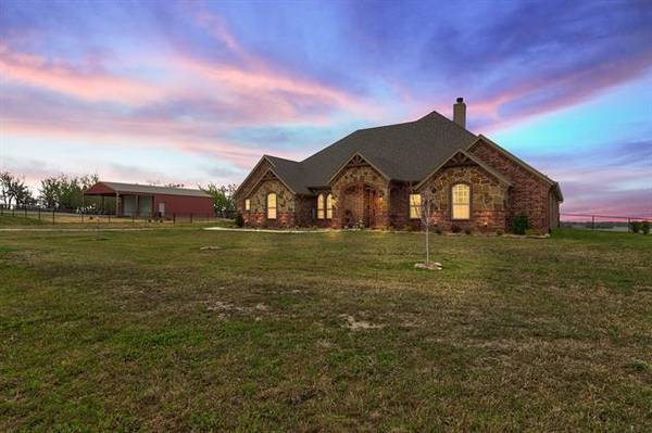 106 Doc Ballard Court, Weatherford, TX 76088