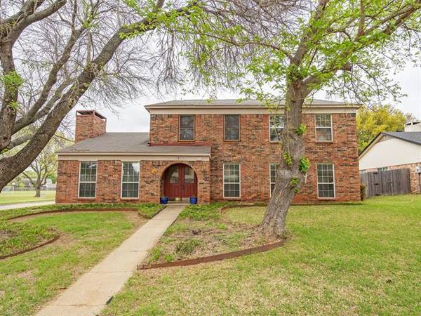 3734 Twin Oaks Court, Flower Mound, TX 75028