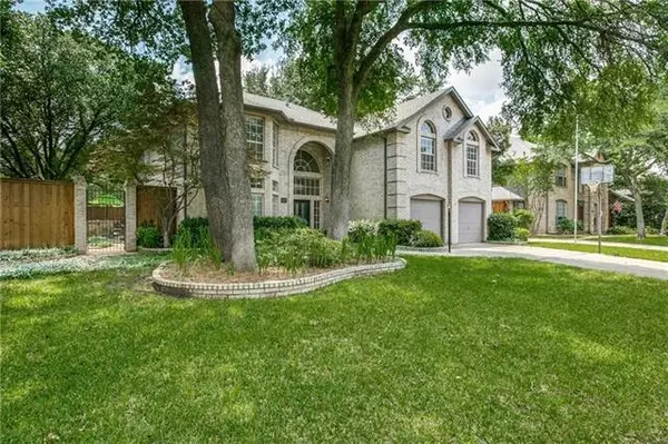 Coppell, TX 75019,339 Spanish Moss Drive