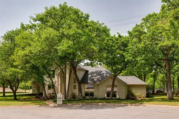 6405 Tranquility Court, Arlington, TX 76016