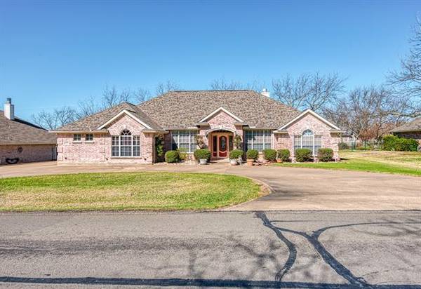 9612 Monticello Drive, Granbury, TX 76049