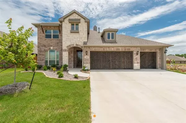 Burleson, TX 76028,2765 Lisa Maria Street