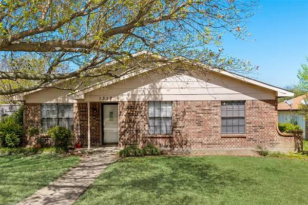 1317 Choctaw Drive, Mesquite, TX 75149