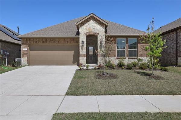 2460 San Marcos Drive, Forney, TX 75126