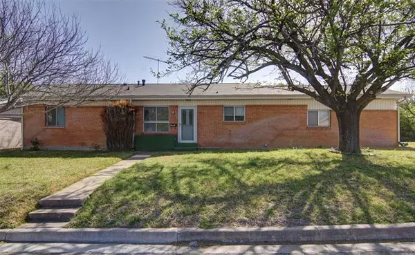 202 Case Street, Weatherford, TX 76086