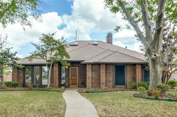 2502 Pebblestone Drive, Garland, TX 75044