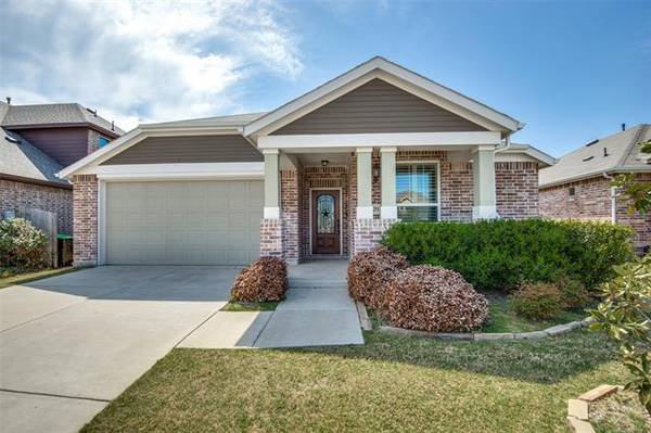 1208 Roadrunner Drive, Little Elm, TX 75068