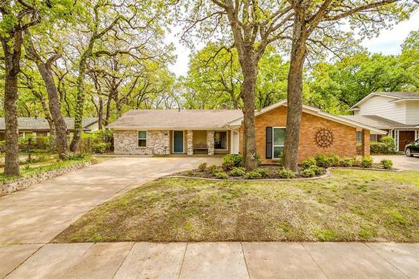 3008 Norwood Lane, Arlington, TX 76013