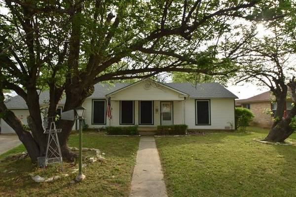 1221 N Neblett Street, Stephenville, TX 76401