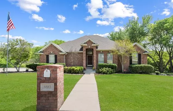 8812 Greenhaven Drive, Fort Worth, TX 76179