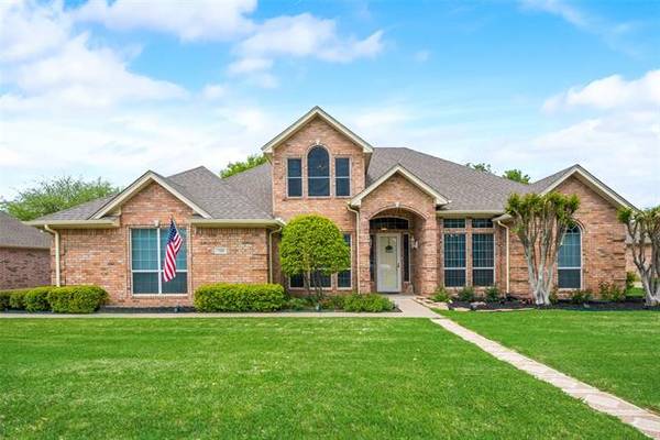 1108 Blue Gill Lane, Crowley, TX 76036