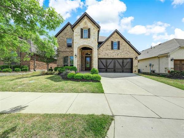 804 Parkland Drive, Little Elm, TX 76227