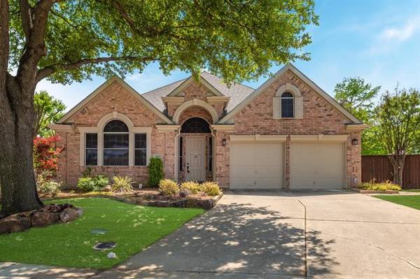 10307 Waters Court, Irving, TX 75063