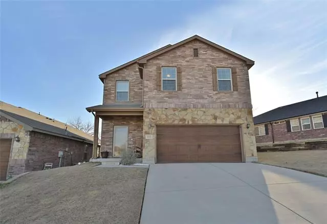 10205 Blue Bell Drive, Fort Worth, TX 76108