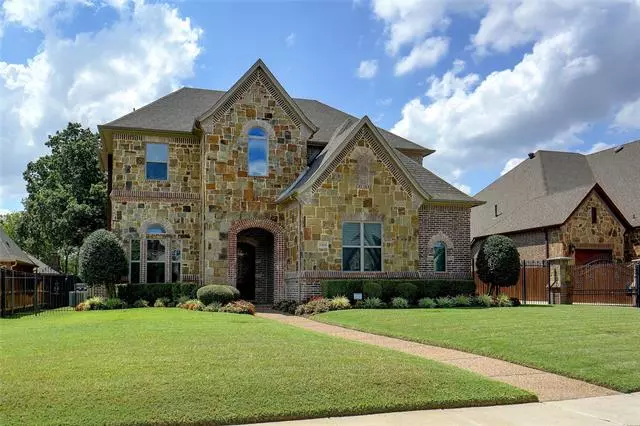 3304 Alexandria Court, Grapevine, TX 76092