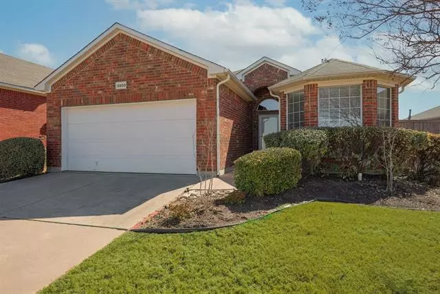 12833 Farmington Drive, Fort Worth, TX 76244