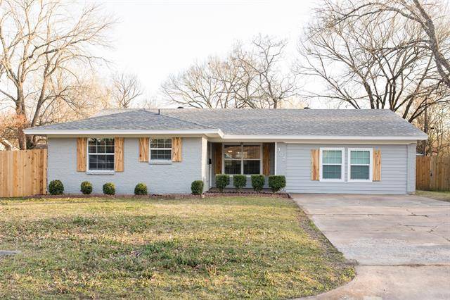 302 Glen Oaks Road, Bonham, TX 75418