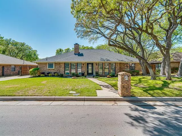 4608 Branchview Drive, Arlington, TX 76017