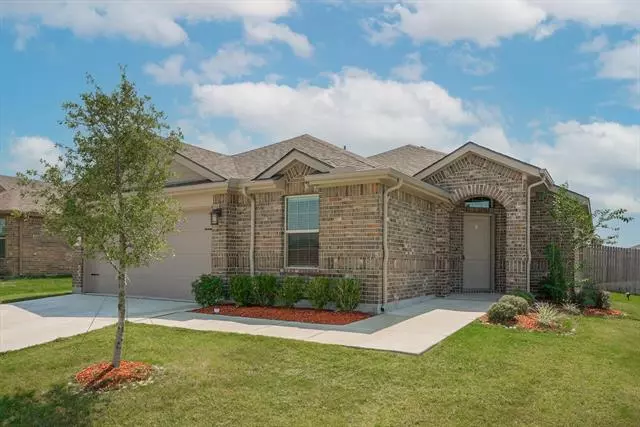 413 High Summit Trail, Fort Worth, TX 76131