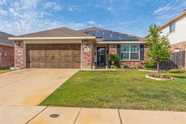 404 Emerald Creek Drive, Fort Worth, TX 76131