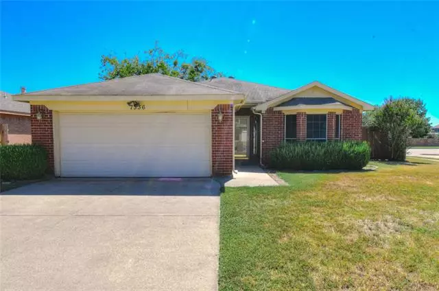 7336 Royal Oak Drive, Benbrook, TX 76126