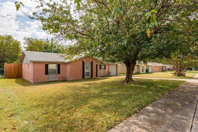 304 W Little Creek Road, Cedar Hill, TX 75104