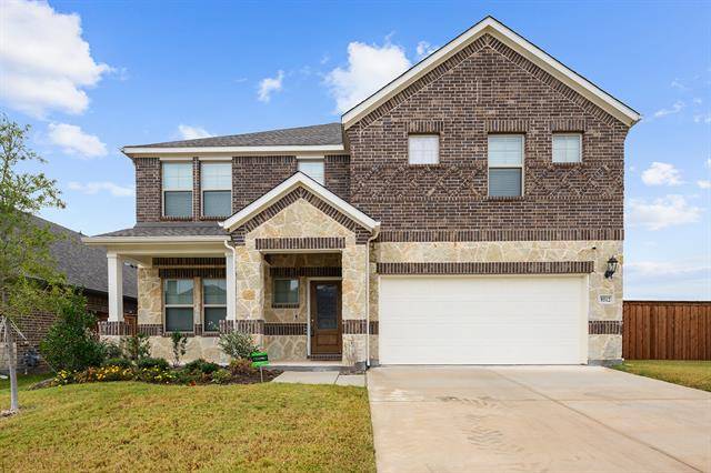 9512 Abington Avenue, Fort Worth, TX 76131