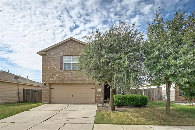 10016 Quail Glen Drive, Fort Worth, TX 76140