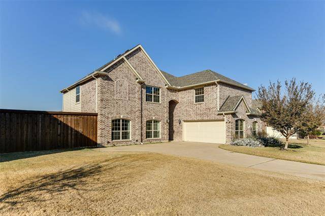 805 Coral Ridge Lane, Desoto, TX 75115