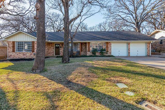 737 W Pleasantview Drive, Hurst, TX 76054