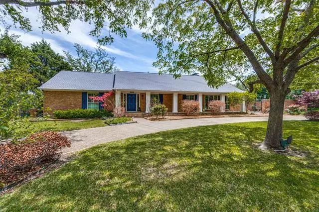 Dallas, TX 75240,6566 Ridgeview Circle