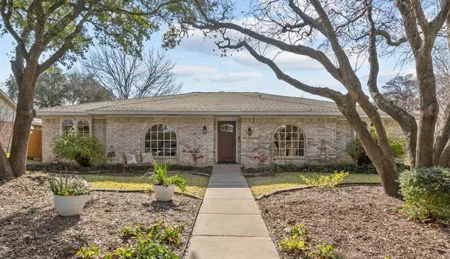 Plano, TX 75075,2836 Meadowbrook Drive