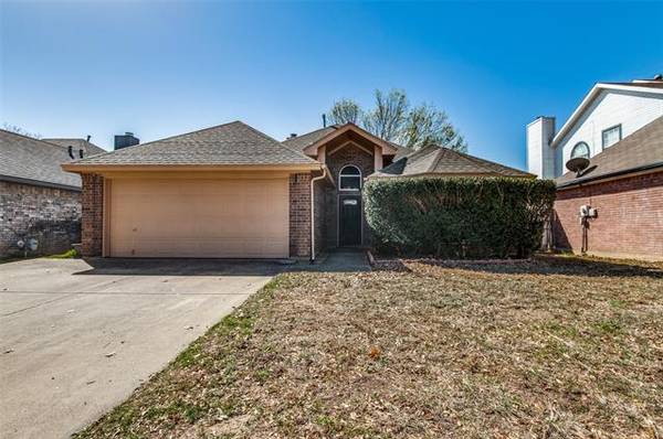 4728 Bracken Drive, Fort Worth, TX 76137